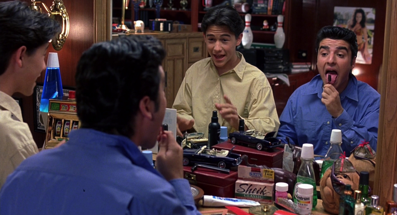Joseph Gordon-Levitt and Krumholtz (Photo: Touchstone Pictures)